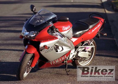 2000 yamaha yzf 1000 r thunderace photo